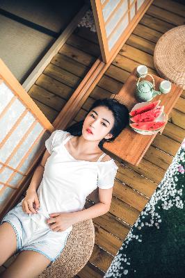 少年白马醉春风